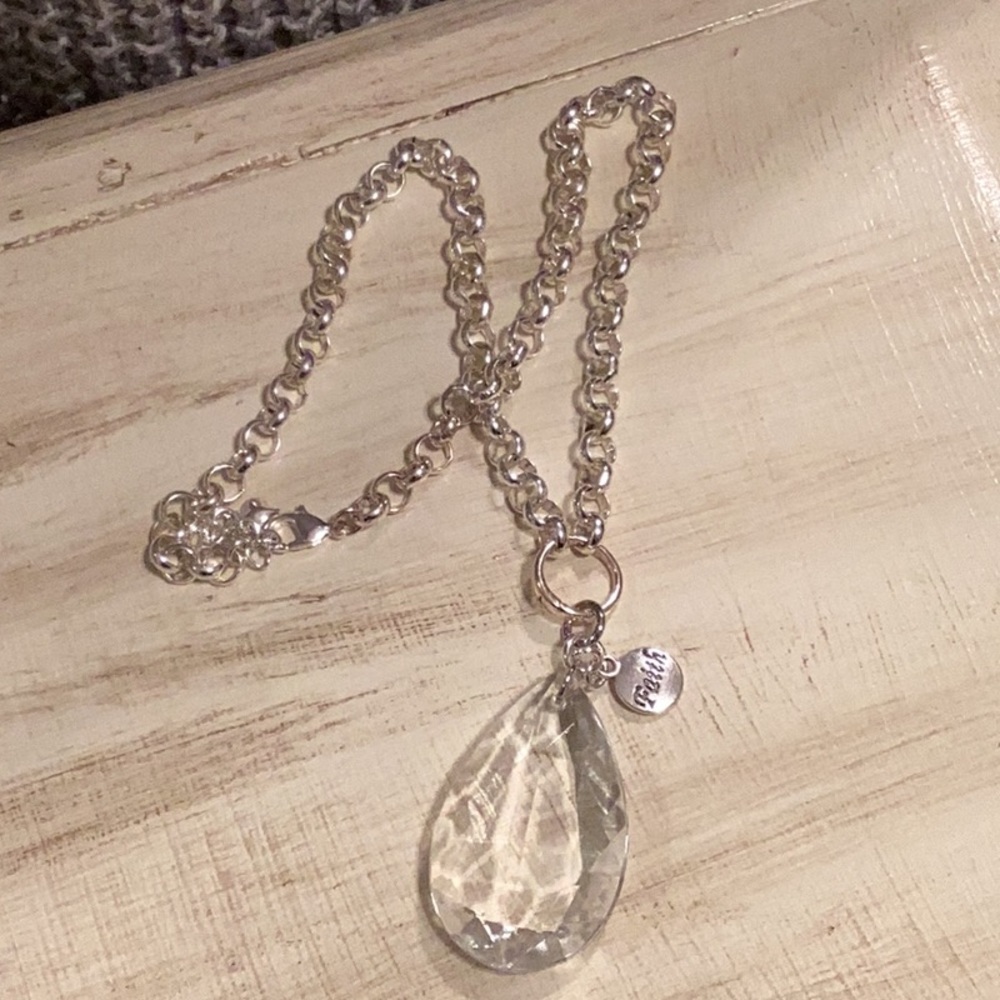 Vintage Crystal Teardrop Necklace - Picture 2 of 4